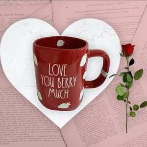 NWT Rae Dunn "Love You Berry Much" 🍓 Hearts Valentine Love Mug